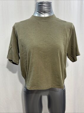 Cropped Olive Short Sleeve Crewneck Tee 221 active every day trendy workout